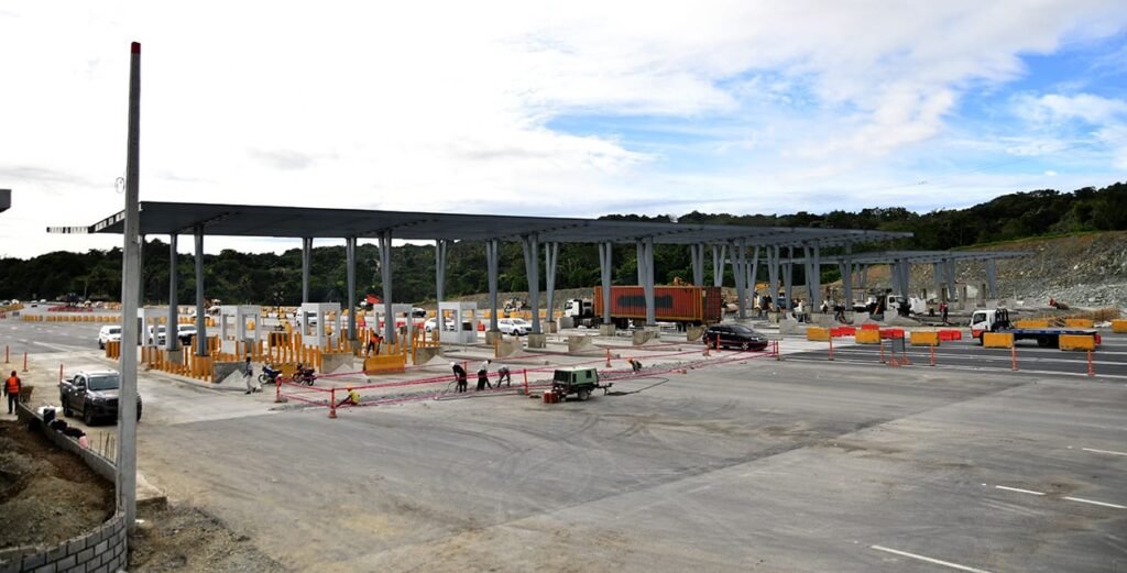 peaje en la autopista Duarte Ministro Ascención supervisa trabajos del nuevo peaje de la autopista Duarte