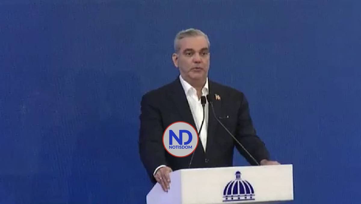 Gobierno evalúa cobrar servicios de salud a extranjeros indocumentados