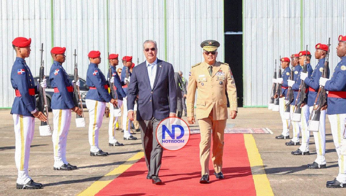 Abinader sale a Uruguay para asistir a toma de posesión de Yamandú Orsi