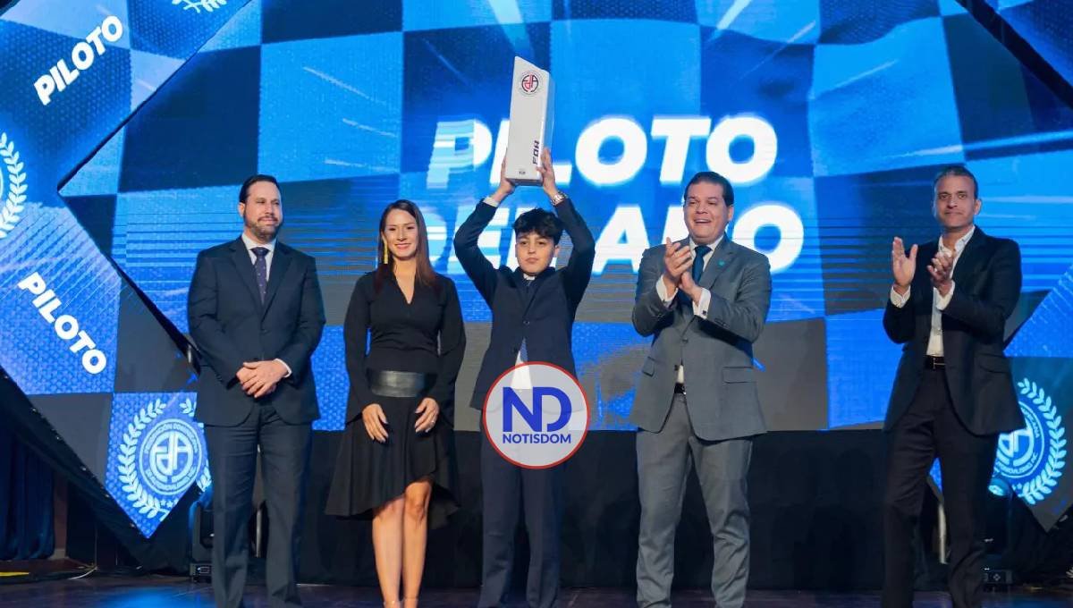 Felipe Benito Ramos es galardonado como “Piloto del Año” 2024