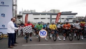 Banreservas marca la salida Vuelta Ciclística Independencia