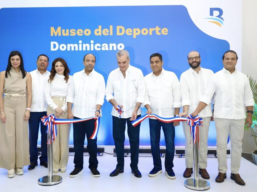 Abinader entrega polideportivo, Museo Deporte y local de club 5 MUSEO DEL DEPORTE Abinader entrega polideportivo, Museo Deporte y local de club