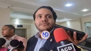 Genao apoya indocumentados paguen por servicios médicos