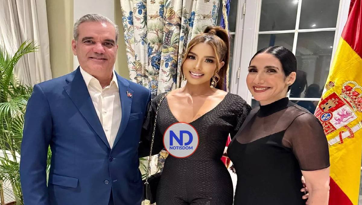 Sarodj junto al presidente Luis Abinader y la Primera Dama