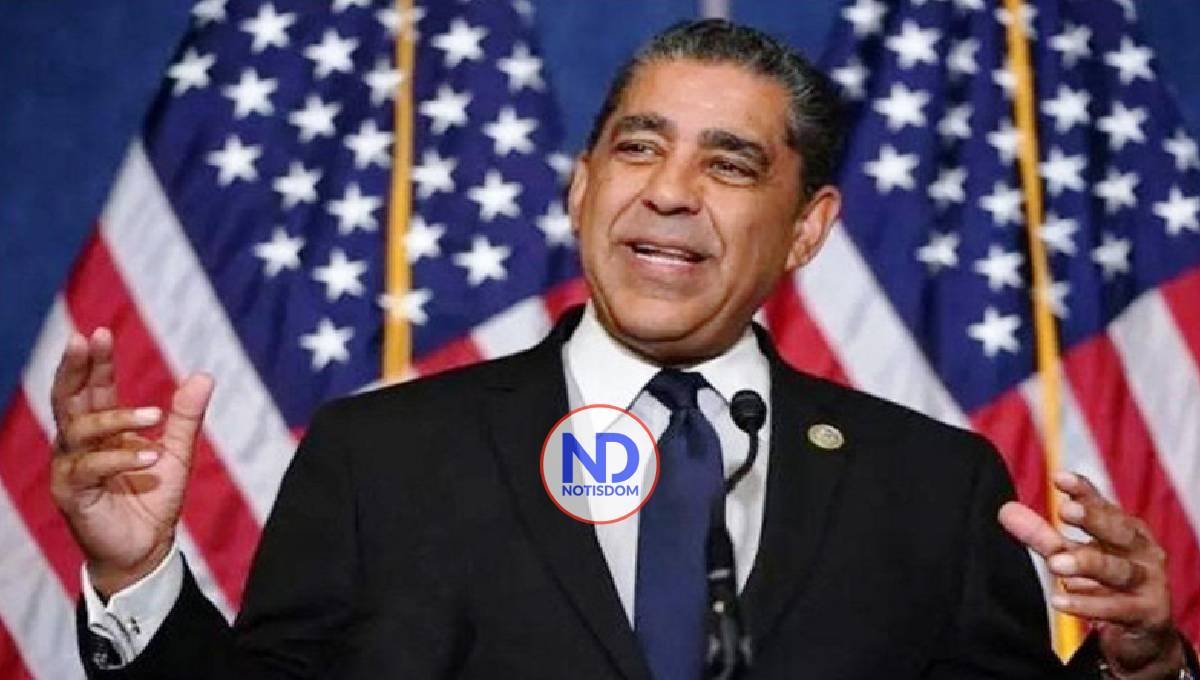 Espaillat responderá en español al discurso de Trump