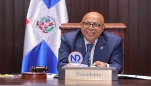 Diputados aprueban resolución para reconocer a la actriz Zoé Saldaña