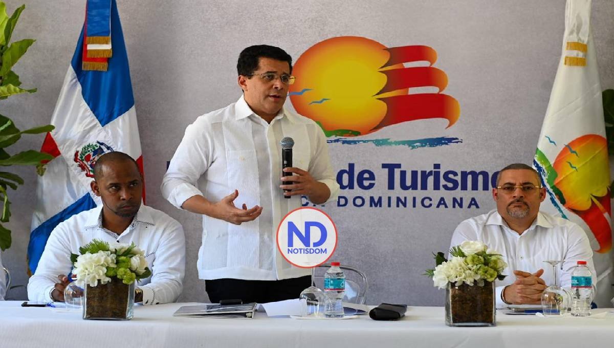 Turismo inicia construcción muelle turístico Caleta, en La Romana