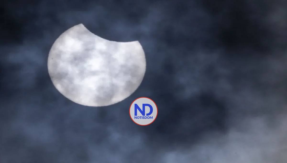 Eclipse parcial de Sol acapara atención aficionados de Europa 2 Eclipse parcial de Sol acapara atención aficionados de Europa