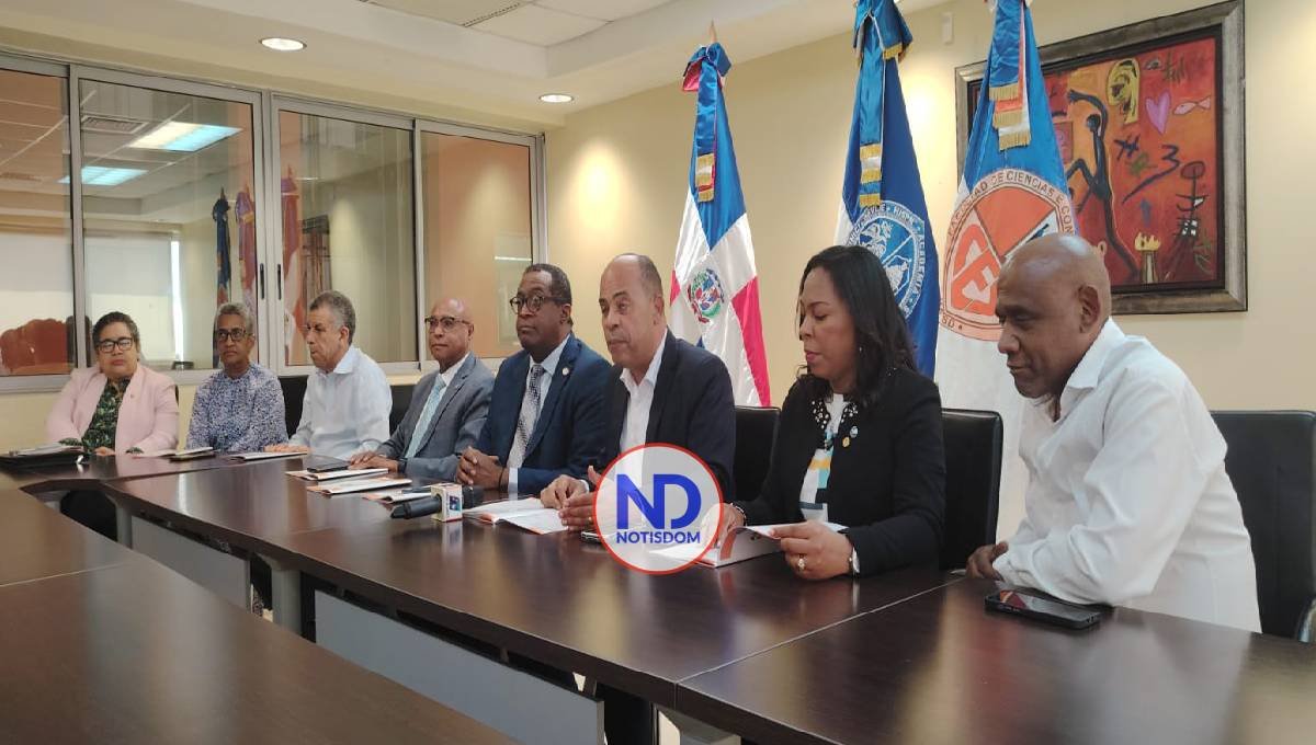 Economistas exhortan al Banco Central detener tendencia alcista del dólar