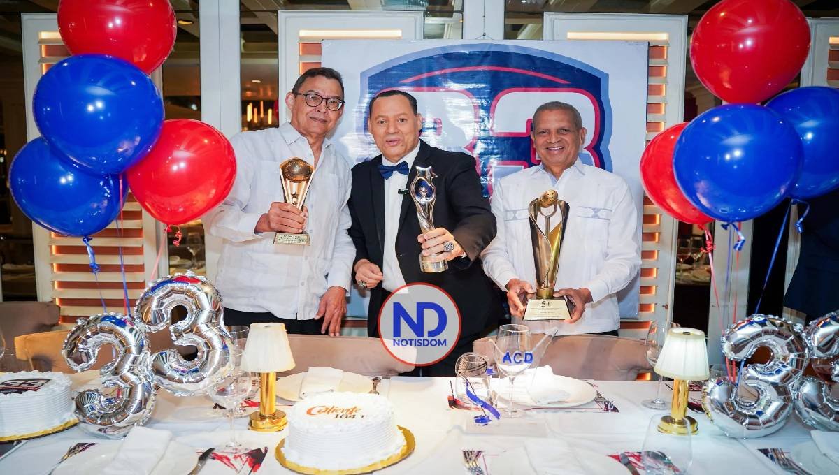 Franklin Mirabal celebra 33 años de Impacto Deportivo
