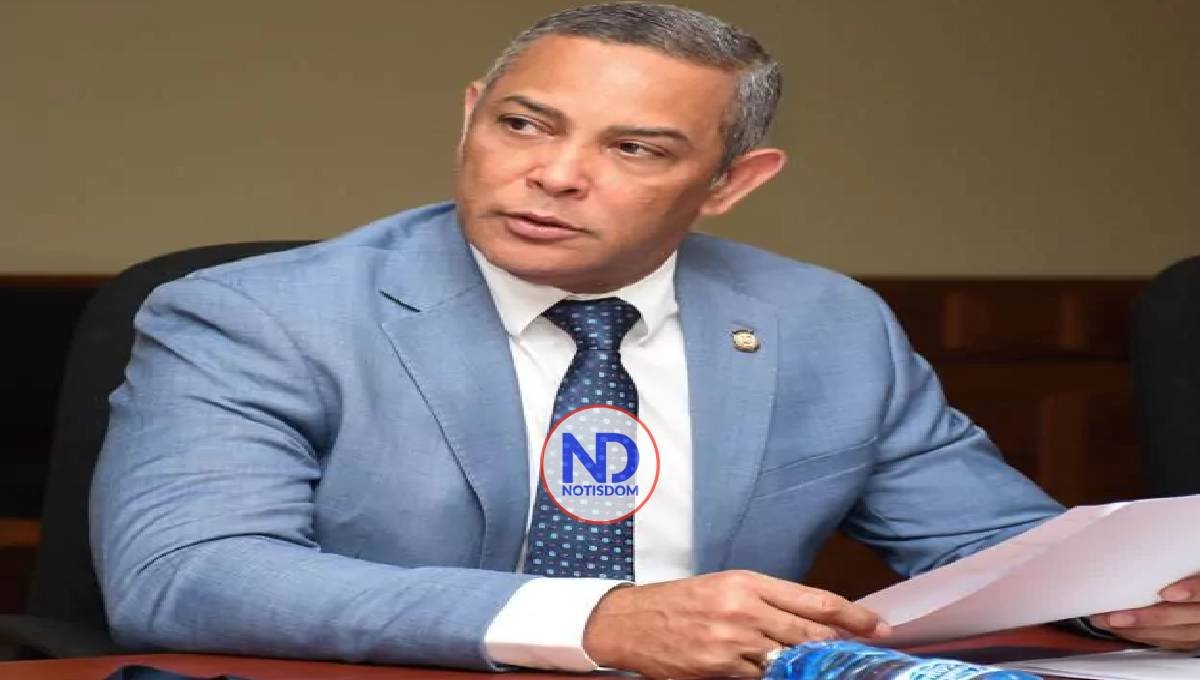 Senador manifiesta su rechazo a huelga en SFM y aboga por el respeto al orden y la paz social