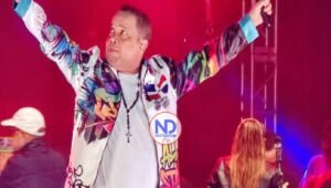 Héctor Acosta promueve el vídeo de su merengue “Se Puede”