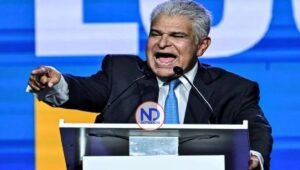 Presidente de Panamá niega que EE.UU. esté recuperando el Canal