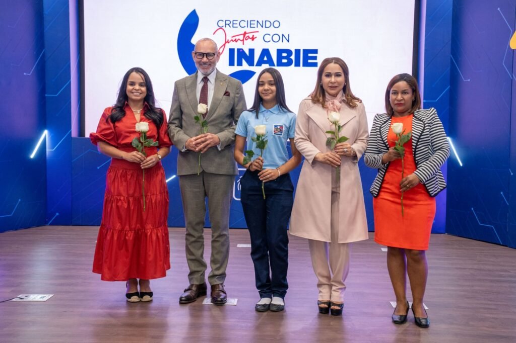 Mipymes mujeres Mipymes mujeres constituyen más del 40% de las empresas contratadas por INABIE