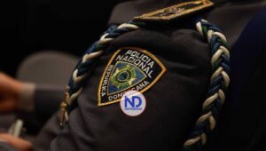 Patrulla habría disparado contra vehículo con niños a bordo, policías están suspendidos