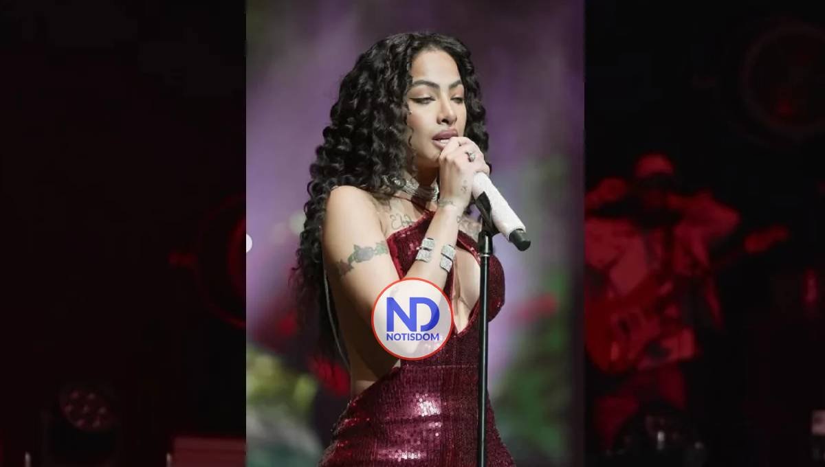 Yailin La Más Viral deslumbra el United Palace con “Una Rosa en el Alma” 