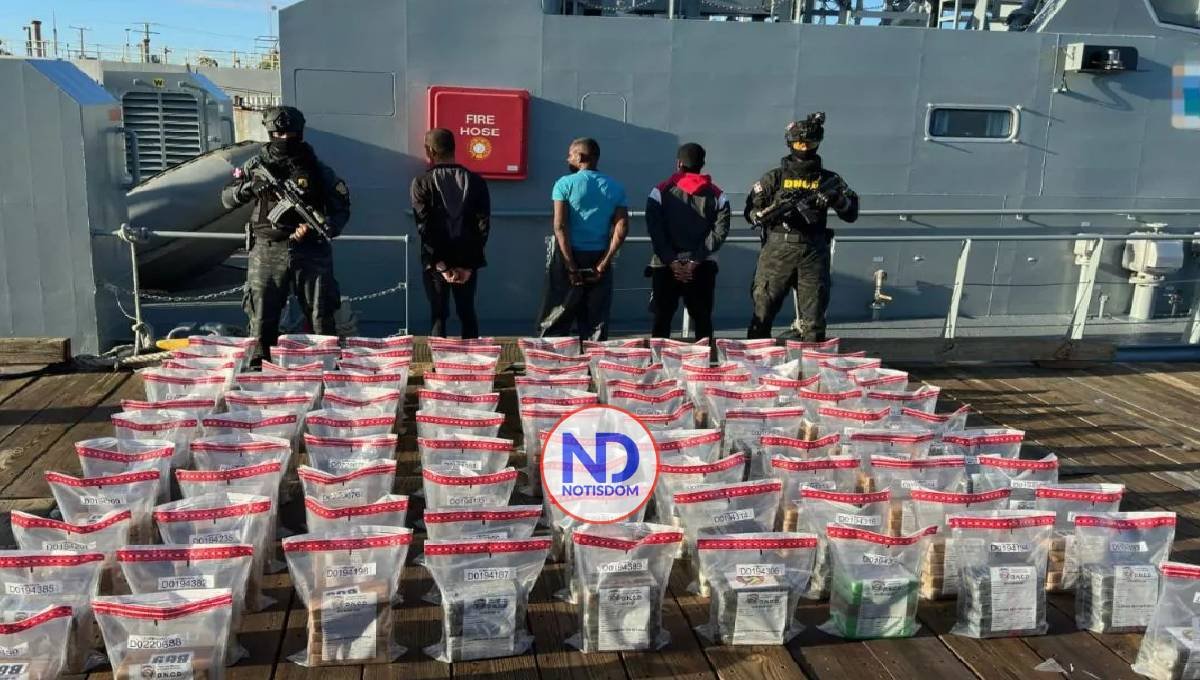 Ocupan 463 paquetes cocaína cerca de las costas de Peravia