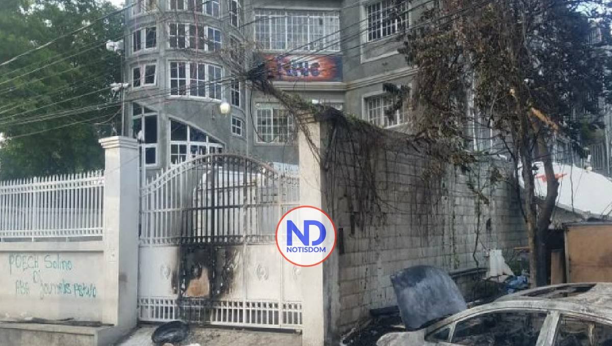 Condenan quema de televisora más antigua de Puerto Príncipe