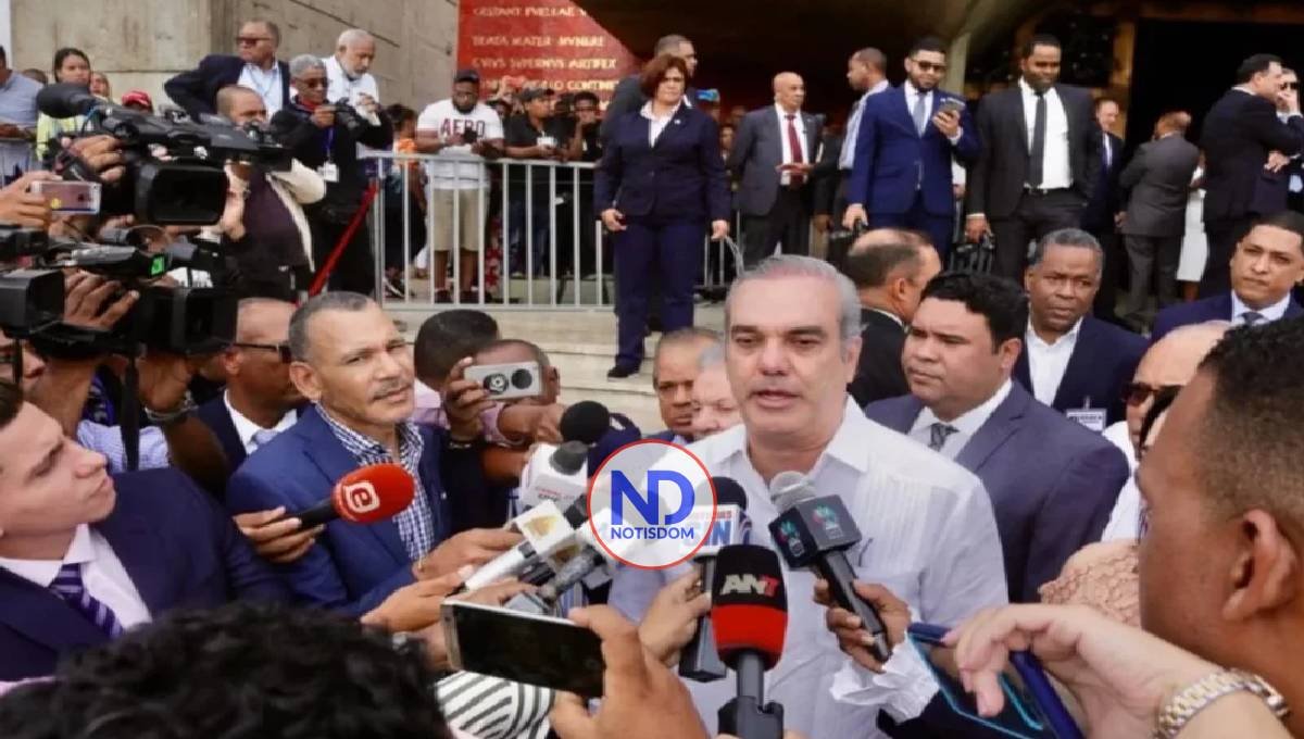 Presidente Abinader reconoce la vocación y entrega del periodismo dominicano