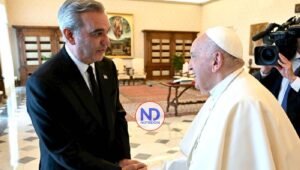 Abinader declara tres días de duelo por la muerte del Papa