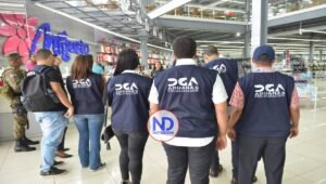 Aduanas inspecciona 3 comercios chinos por presuntas irregularidades en importaciones