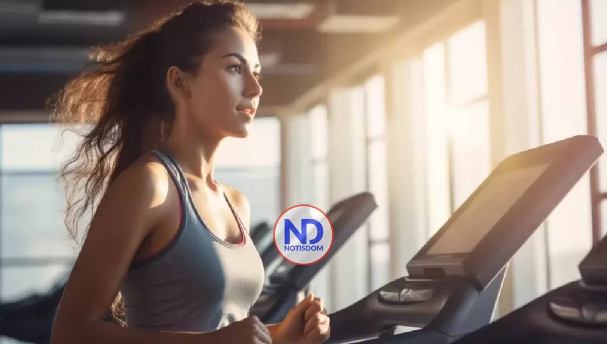 ¿Qué ejercicio quema más calorías: andar en bicicleta o hacer remo?