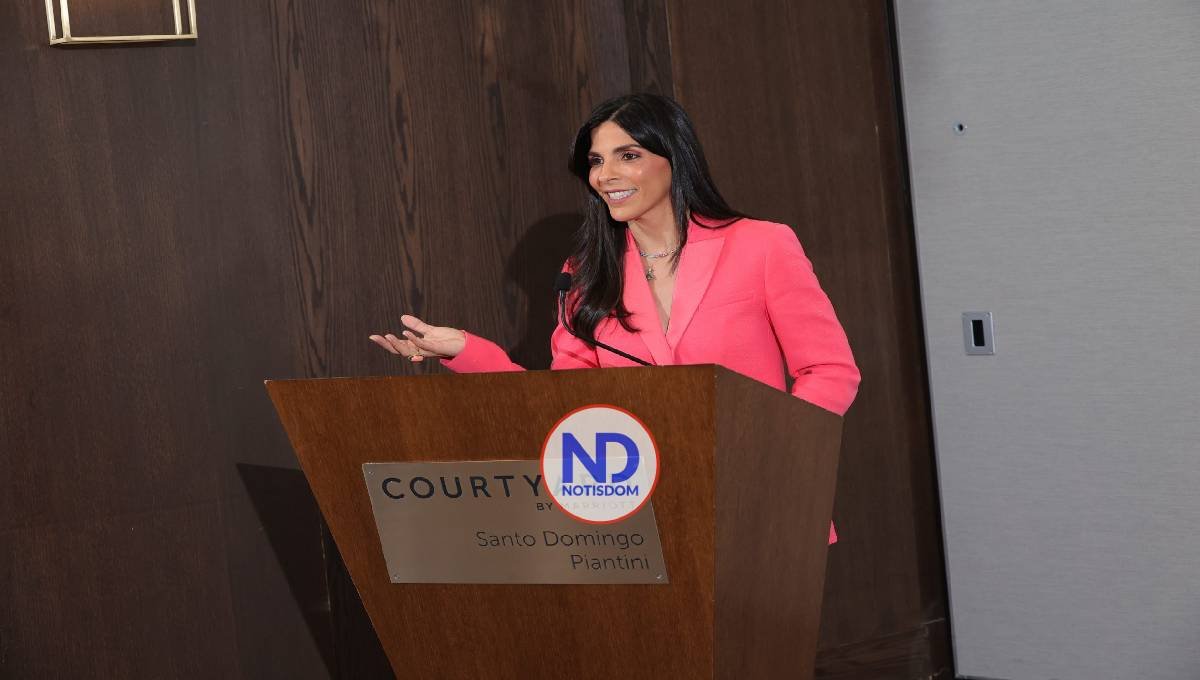 Francesca Rainieri asume la presidencia Cámara Americana