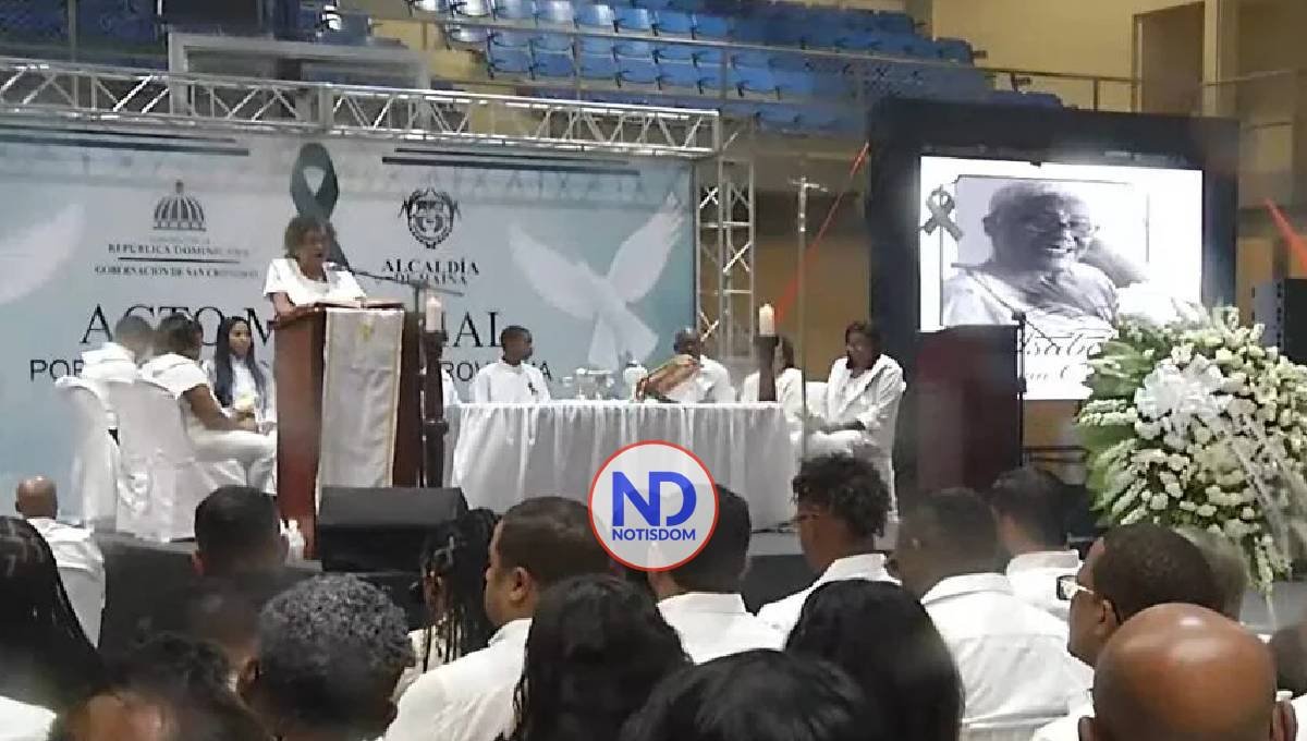 Abinader asiste en Haina a misa en recuerdo víctimas mortales