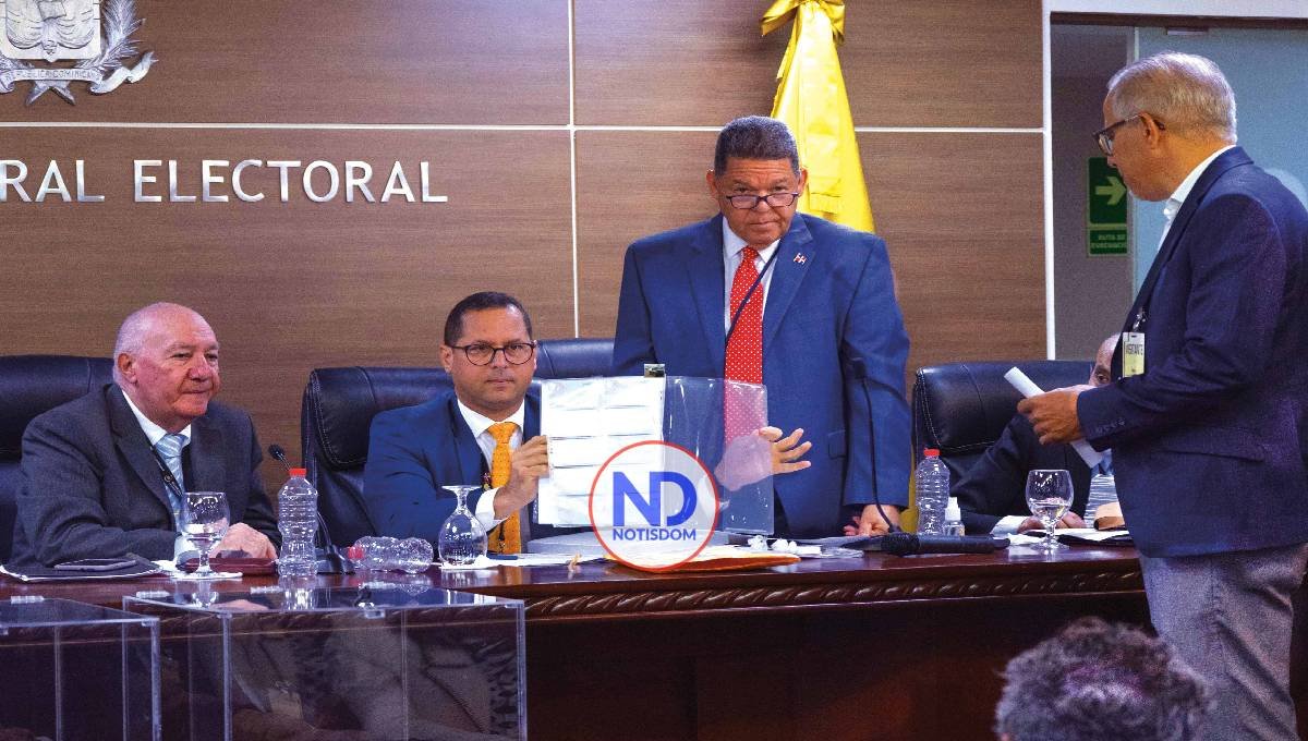 La JCE completó las evaluaciones para adjudicar la nueva cédula de identidad