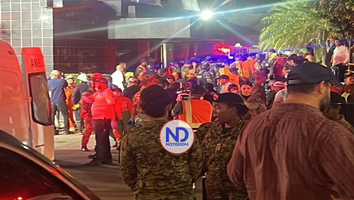 Se desploma techo de la discoteca Jet Set, de SD; muchos afectados