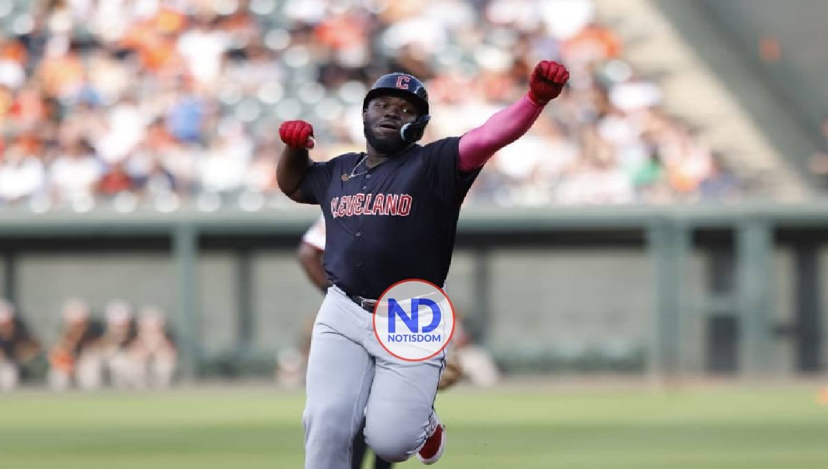Dominicano Jhonkensy Noel da jonrón; Rafael Devers dos hits