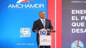 Ministro Minas resalta rumbo de sectores económicos claves