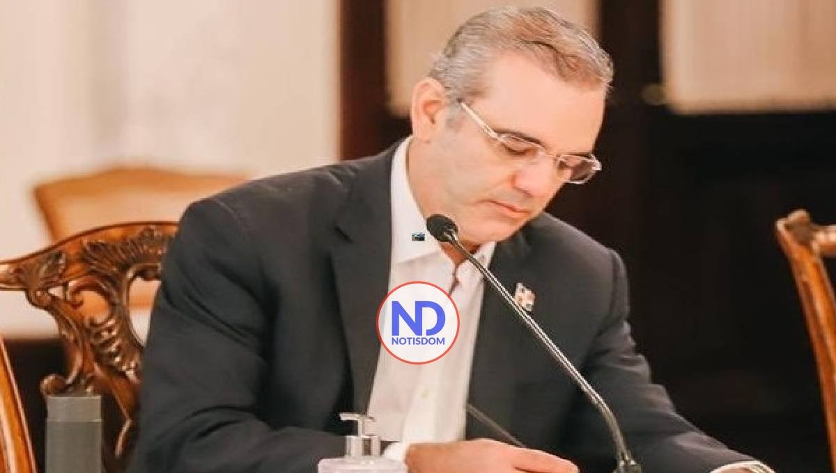 Abinader crea el Observatorio de Políticas Migratorias de RD