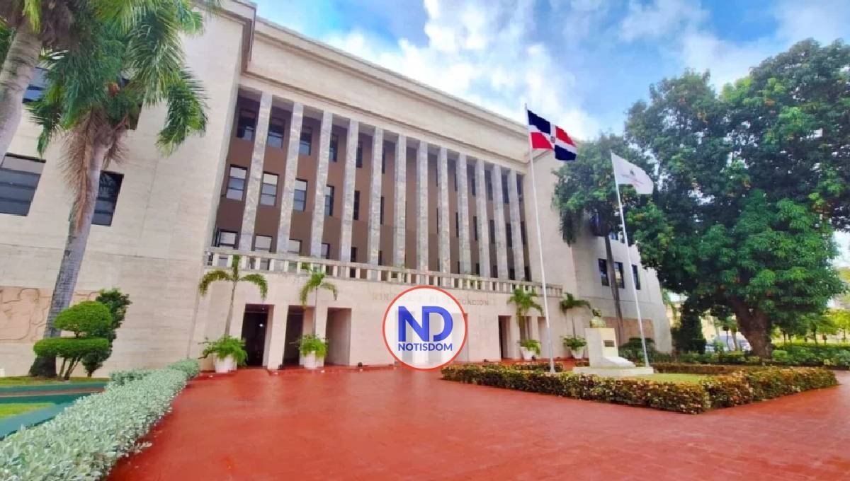 La escuela donde se impartió charla Trujillo será amonestada