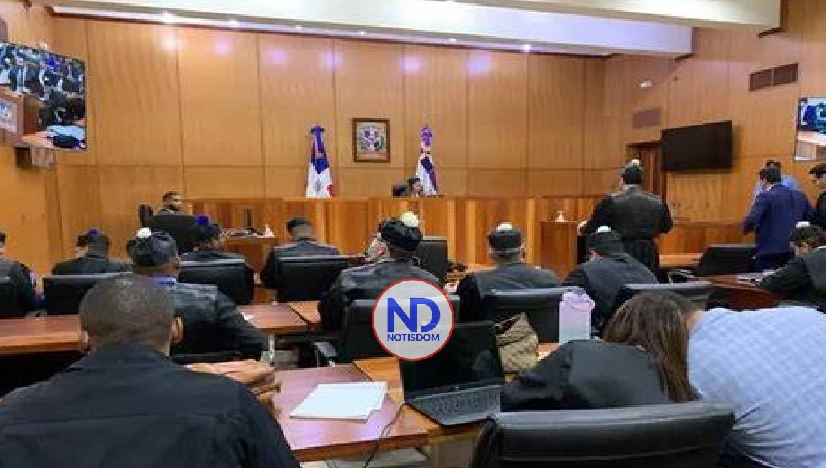 Sigue juicio contra policías y militares acusados corrupción