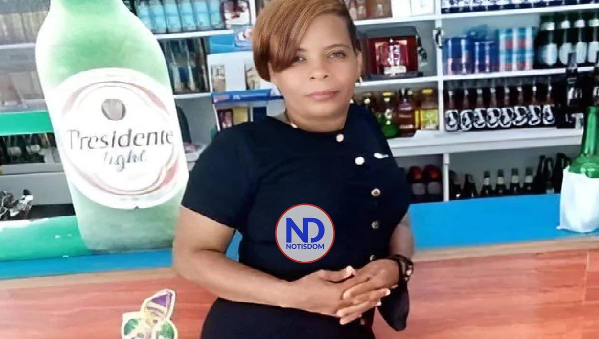 Hombre mata a su expareja y escapa con su hija en Santo Domingo Oeste