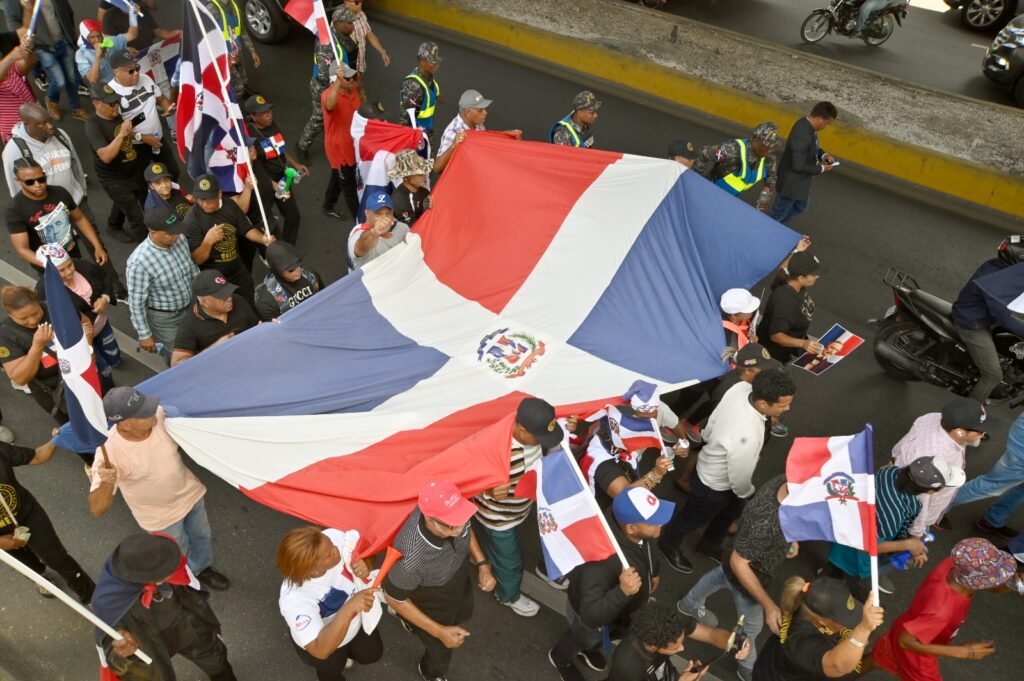 Marcha contra migracion haitiana SD Antigua Orden marcha en SD y advierte luchará hasta la muerte por la independencia