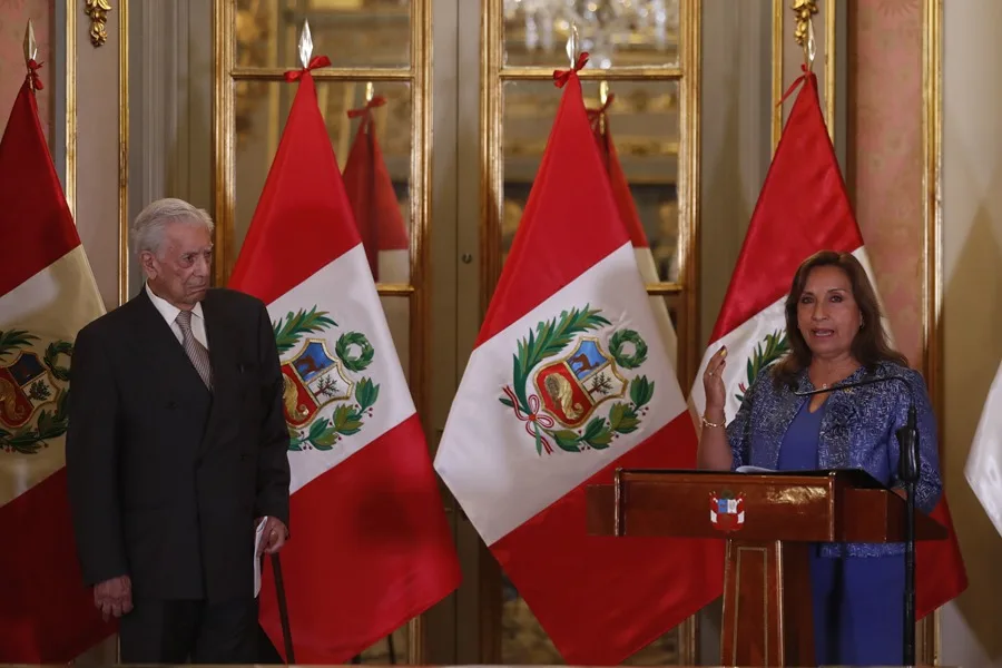 Mario Vargas Llosa El escritor peruano Mario Vargas Llosa falleció en Lima, informa su familia