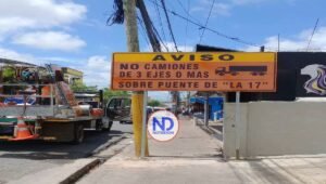 Prohíben la circulación de vehículos pesados por el Puente de la 17