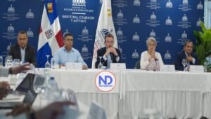 Ministro dominicano insta a analizar impacto aranceles EU