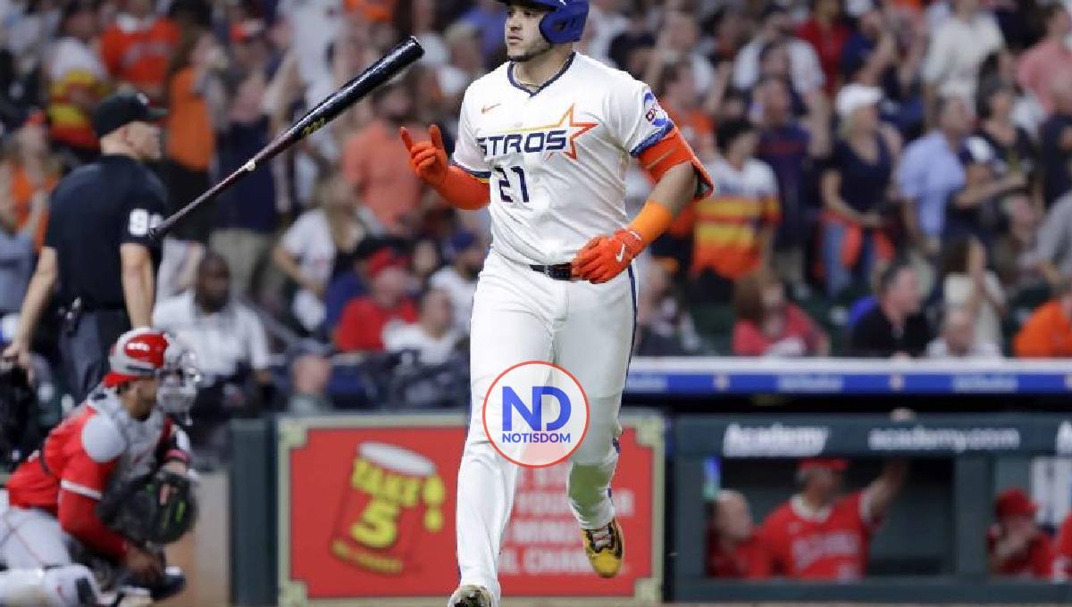 Dominicano Yainer Díaz pega un grand slam en victoria de Astros