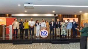 Juramentan directiva Asociación de las Empresas Comerciales