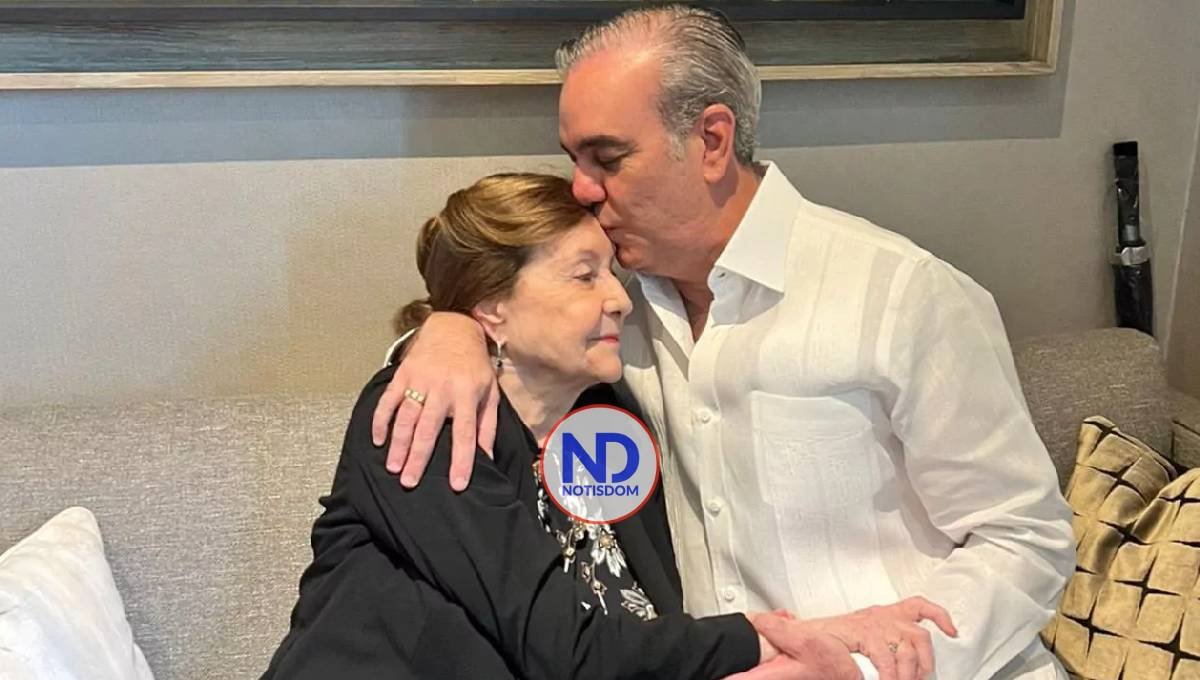 Abinader felicita a las madres dominicanas en su día