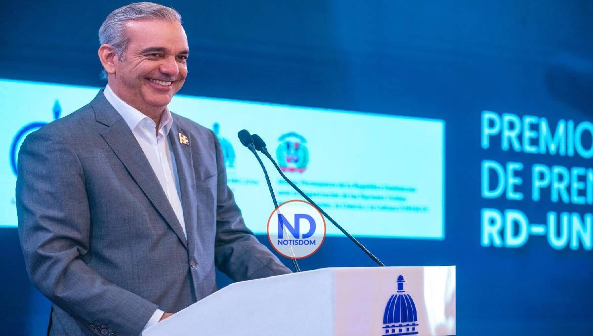 Abinader resalta aumentos salariales y dice trabajan para que precios suban lo menos posible 2 Abinader resalta aumentos salariales y dice trabajan para que precios suban lo menos posible