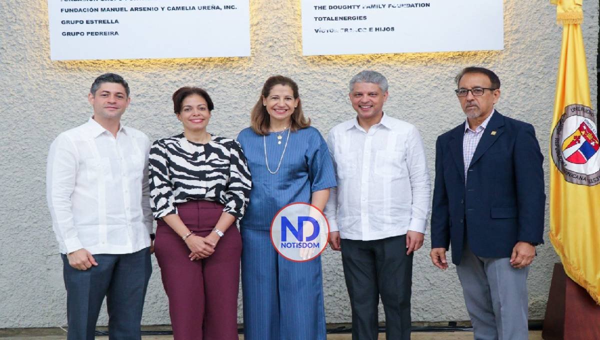 Fundación Madre y Maestra celebra feria de empleo en Santiago