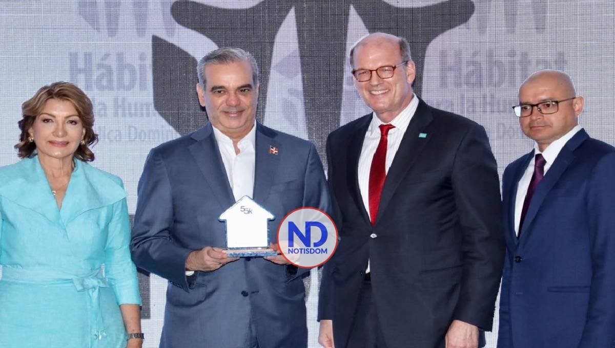 Presidente Abinader reconocido por organización «Hábitat RD»