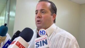 Paliza sobre reunión de Abinader con exmandatarios: «hay demasiada madurez y peso para preocuparse»