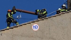 Se instala la chimenea en la Capilla Sixtina para el cónclave