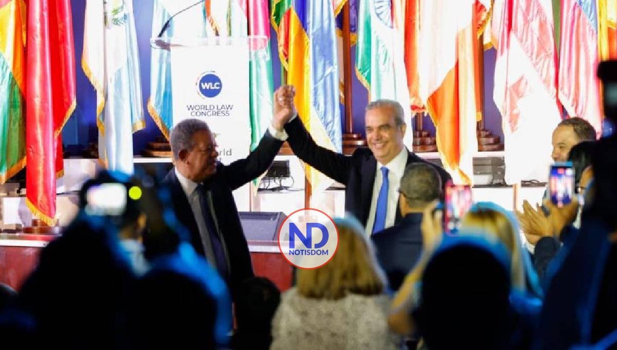 Alzando las manos y con abrazo en señal de unidad, el efusivo encuentro entre Abinader y Leonel