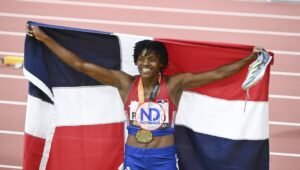 Marileidy Paulino vuelve ganar en Grand Slam Track de Miami